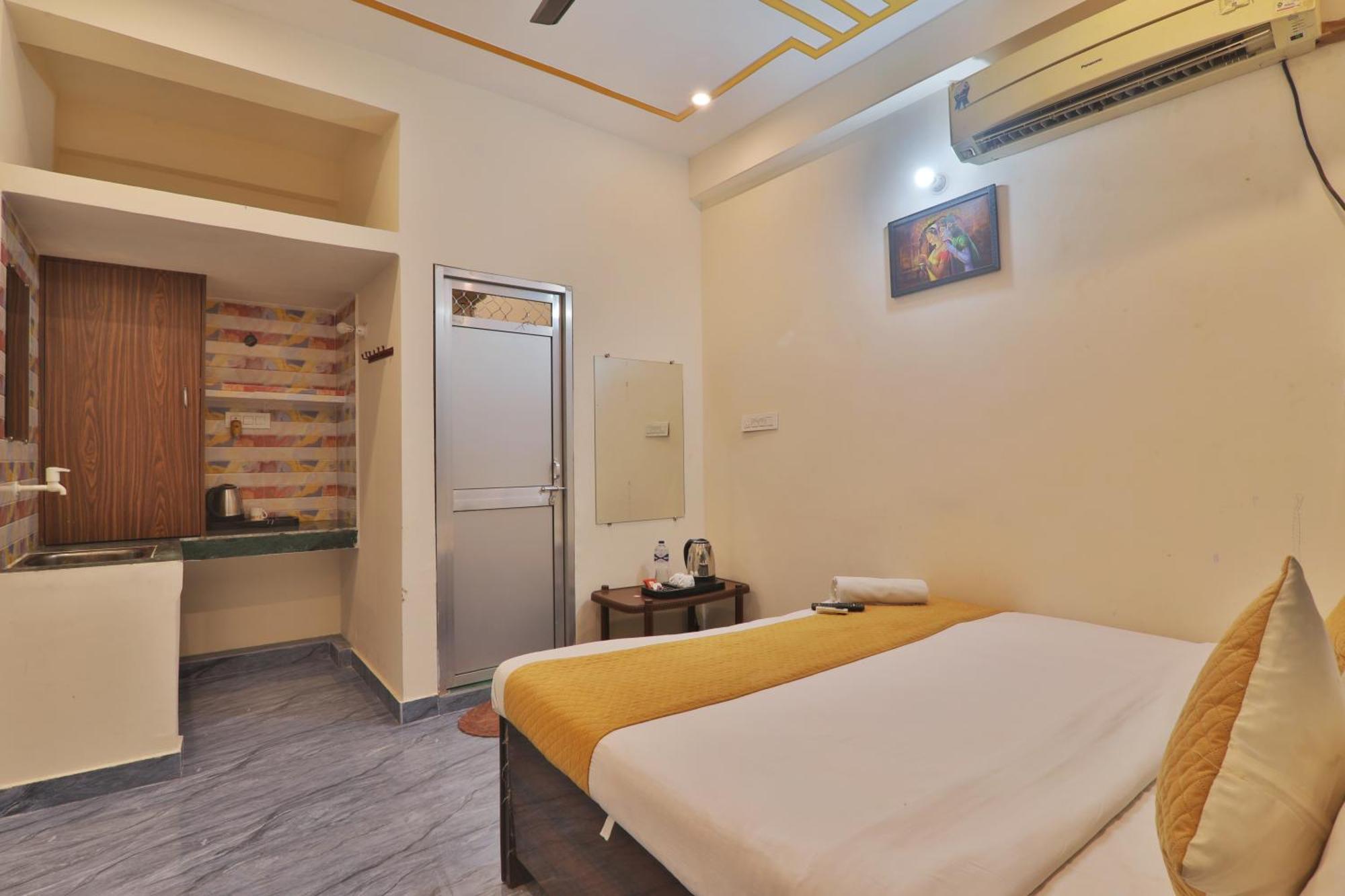 Hotel Ramayan Inn Free Pickup From Ayodhya Dham Junction Экстерьер фото